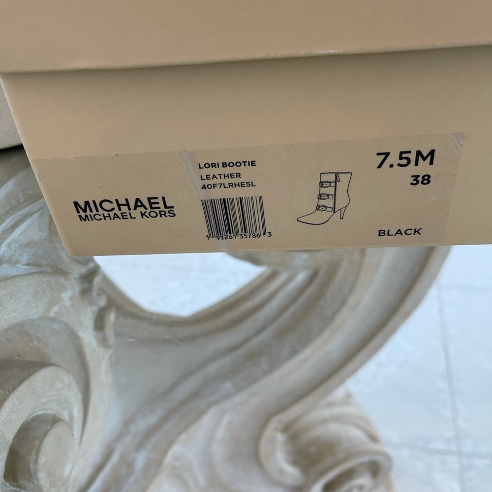Michael Michael Kors Lori Booties...Nib - image 6